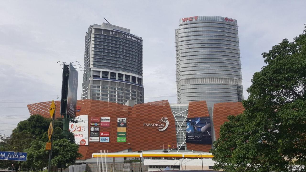 The Azure Residences Kampong Baharu Sungai Way Экстерьер фото