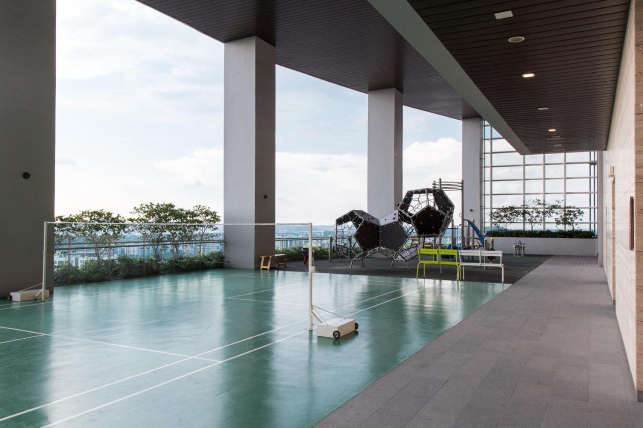 The Azure Residences Kampong Baharu Sungai Way Экстерьер фото
