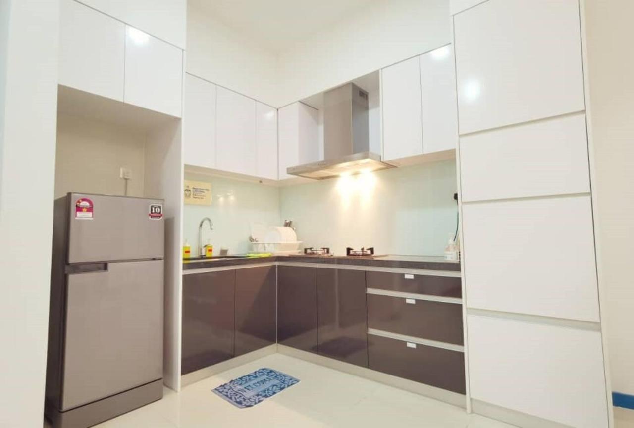 The Azure Residences Kampong Baharu Sungai Way Экстерьер фото